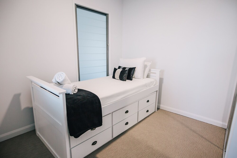 503 - 2 Bedroom Apartment - Guestroom