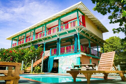 Los Secretos Guest House