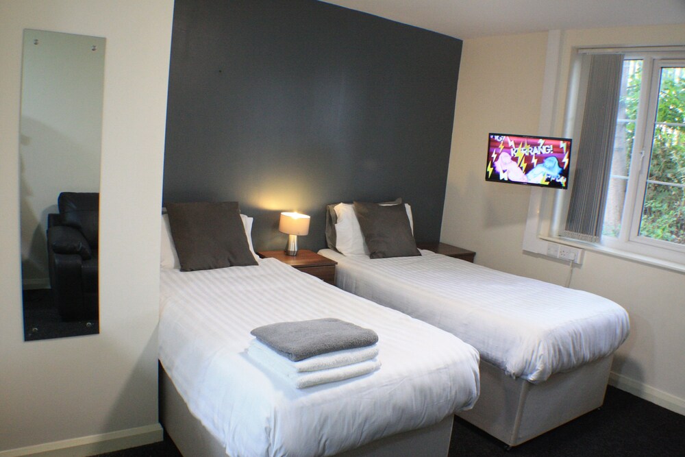 Economy Twin Room, Kitchen - Featured Image