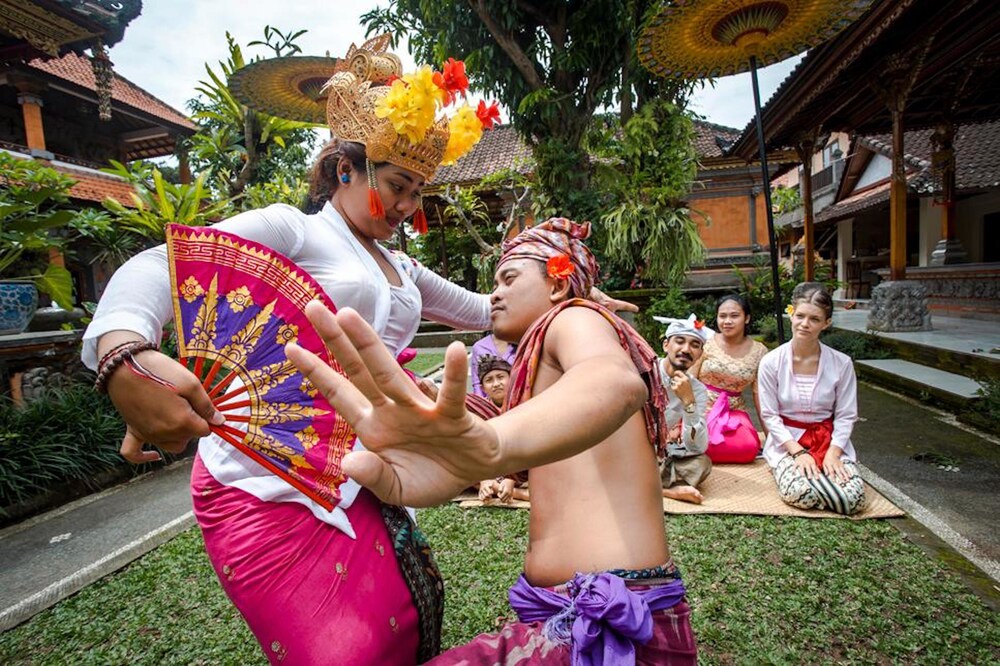 Theater Show