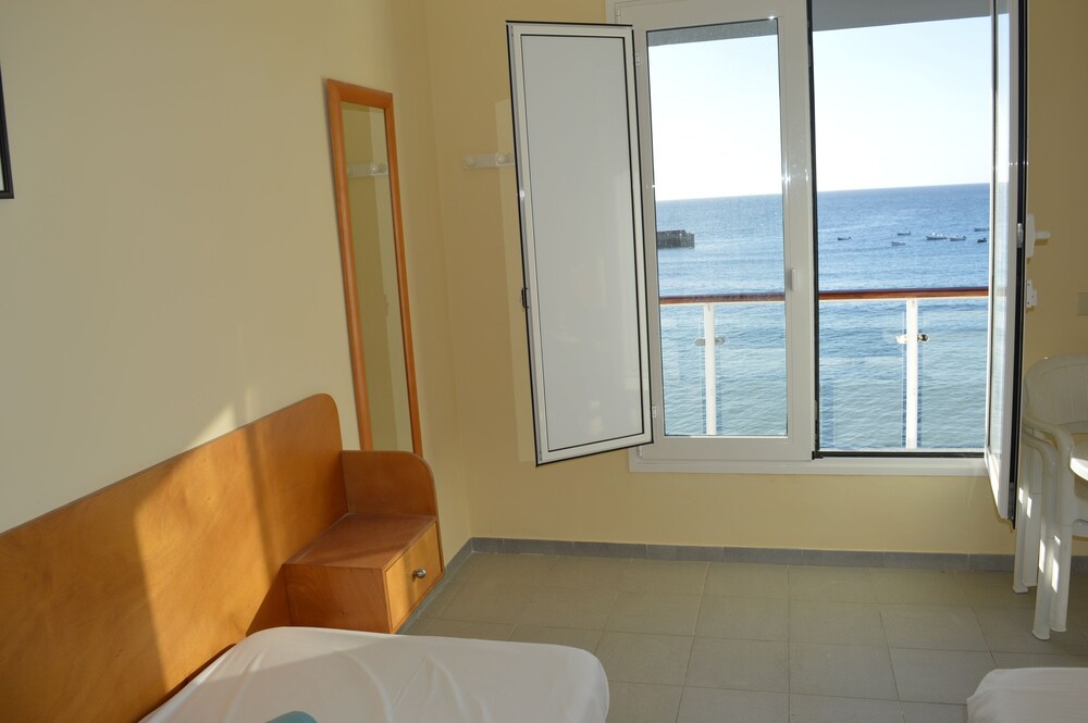Chambre (Appartement, 2 chambres, balcon, vue mer (Apartamento 6))