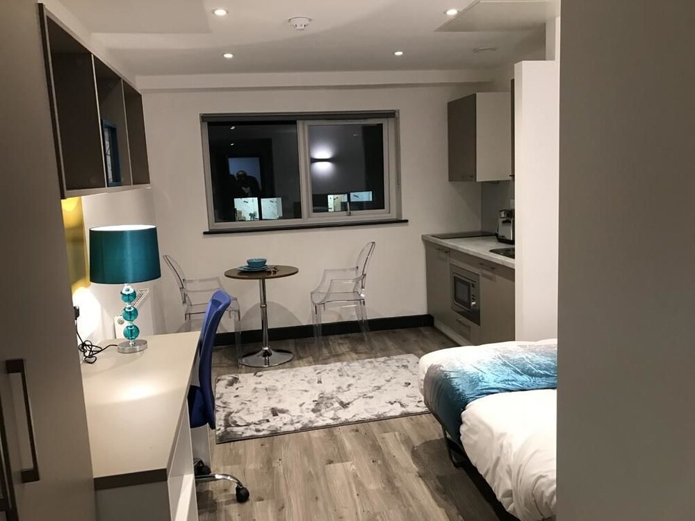 Studio - Guestroom