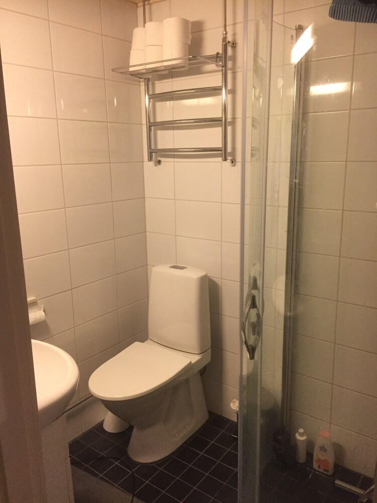 Economy-huoneisto, 2 makuuhuonetta, Pohjakerros - kylpyhuone