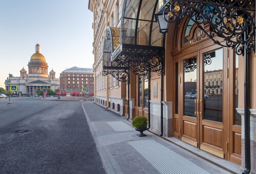 Lotte Hotel St.Petersburg