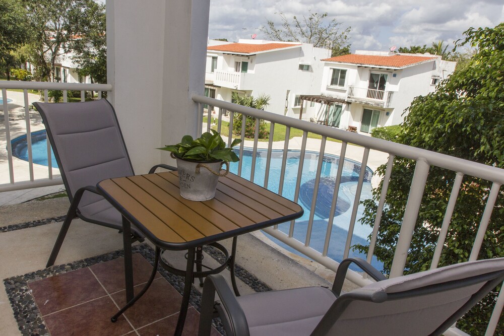 Basic Apartment, 2 Bedrooms, Pool View - Balcony