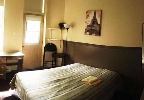 Studio (App.: 10, St Hubert) - Featured Image