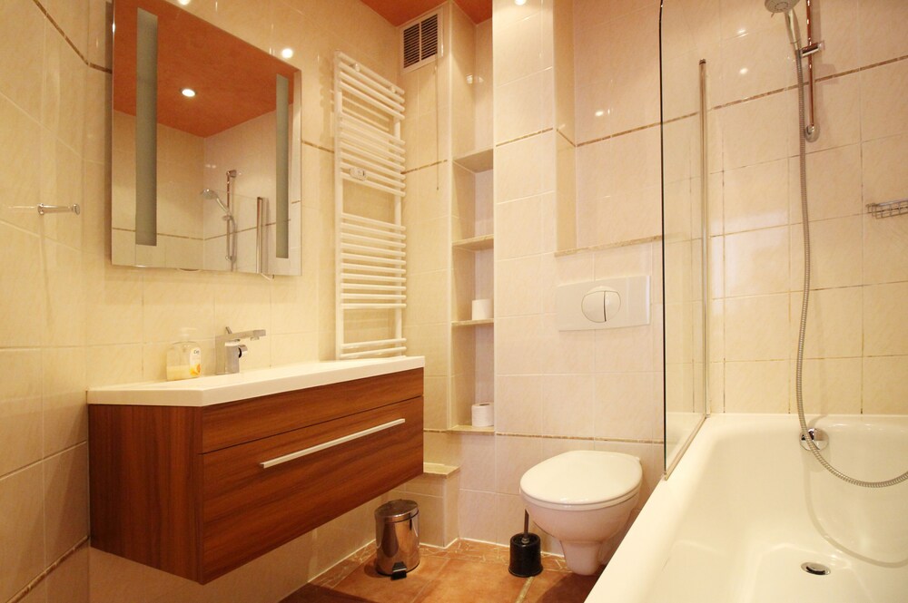 Badezimmer (Apartment, 2 Schlafzimmer)