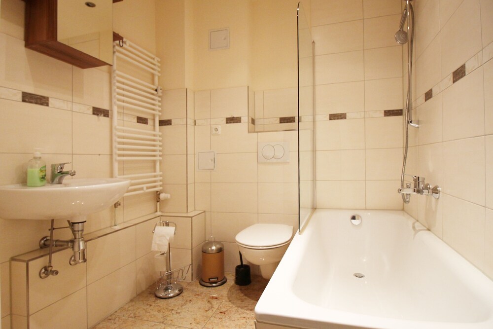 Badezimmer (Deluxe-Apartment, 2 Schlafzimmer)