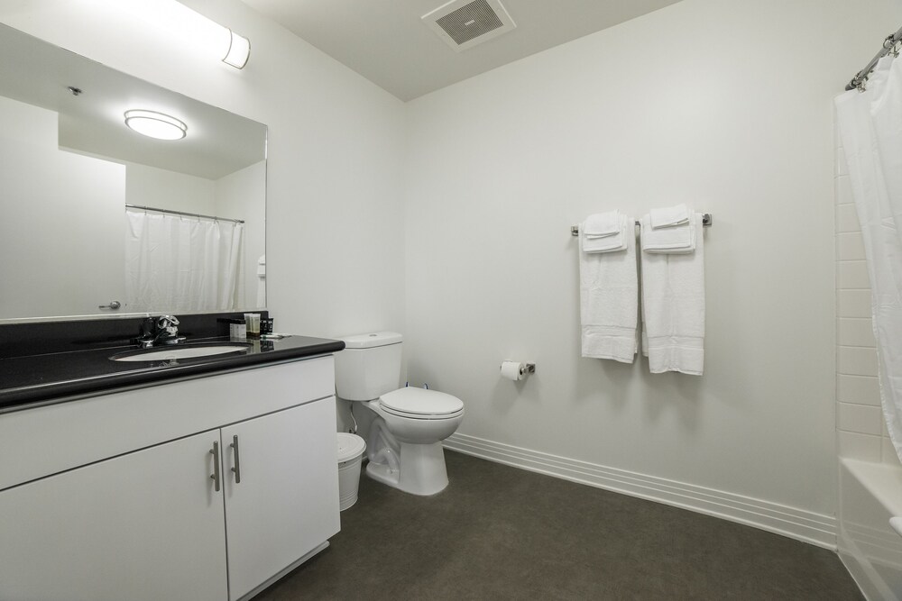 Loft - Bathroom