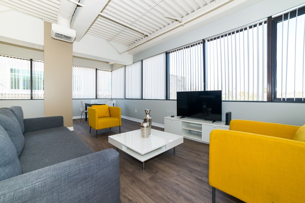 Suite - Guestroom