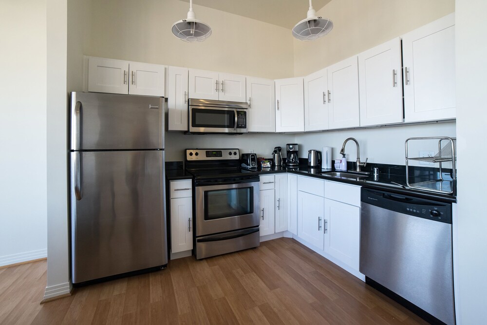 Panoramic Suite, City View - In-Room Kitchen
