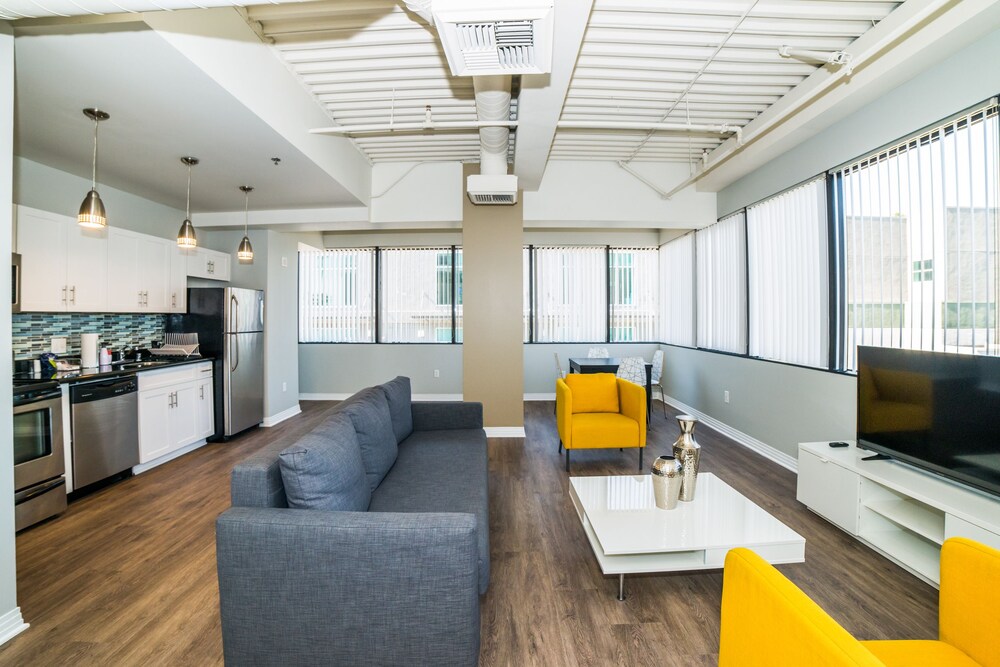Suite - Guestroom