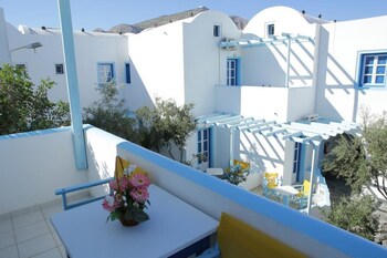 Studio Apartment Perivolos