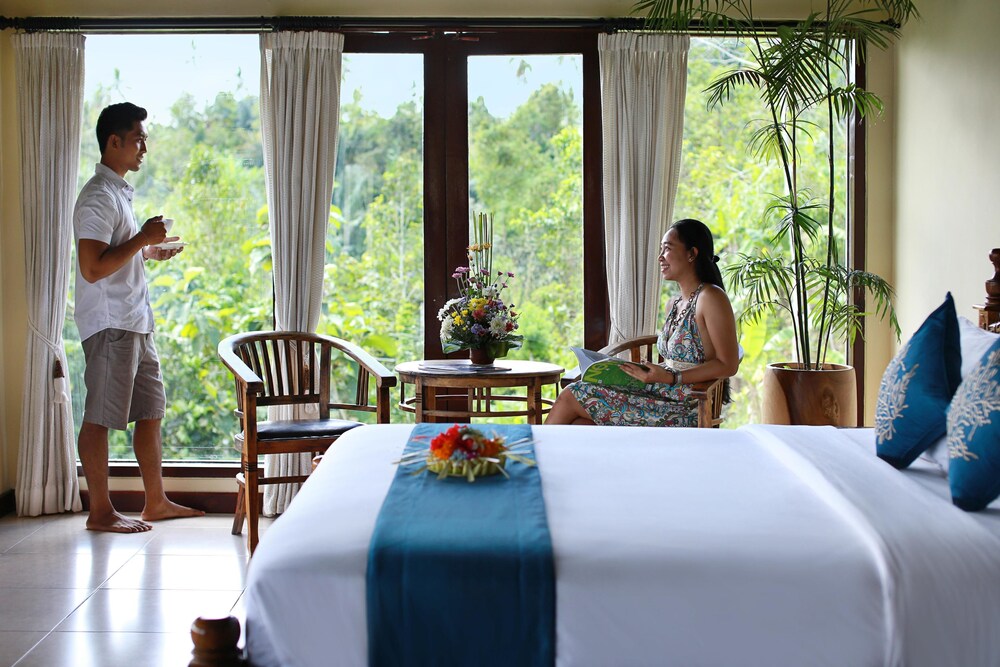 4 Bedroom Villa - In-Room Coffee