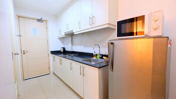 In-Room Kitchenette