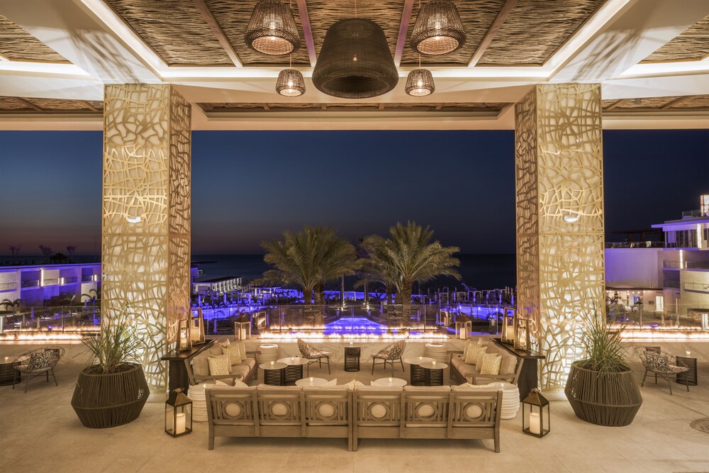 Hotel Lounge