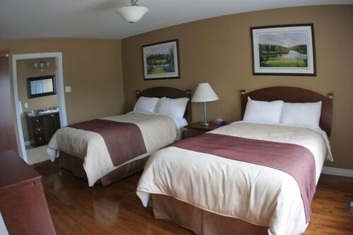 Luxury Chalet, 2 Bedrooms - Guestroom