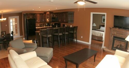 Luxury Chalet, 2 Bedrooms - Living Room