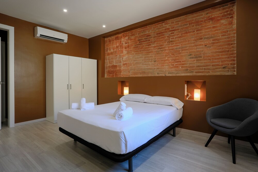 Apartment, 3 Bedrooms (1242) - Guestroom