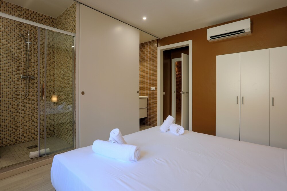 Apartment, 3 Bedrooms (1242) - Guestroom