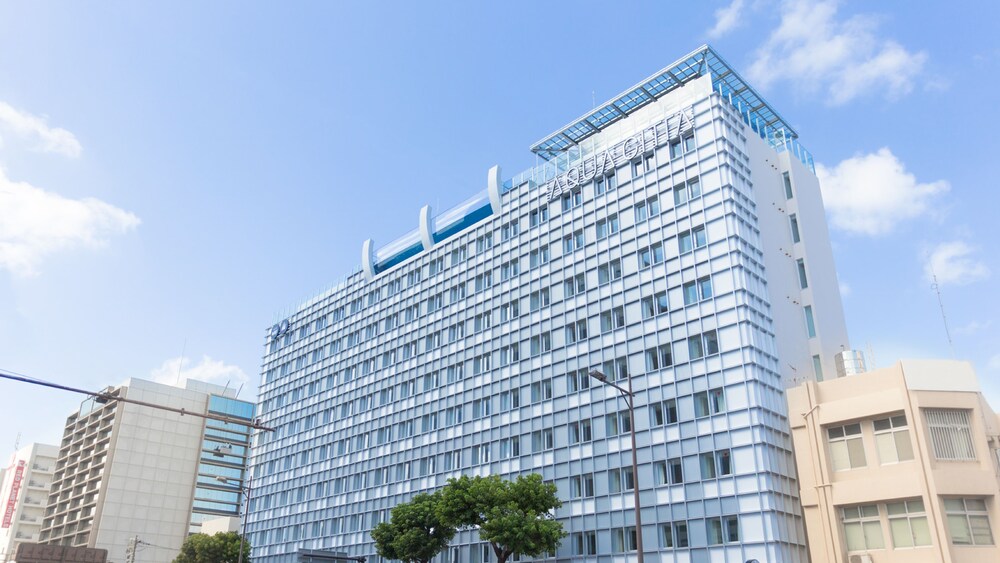 ホテルの外観 (正面)