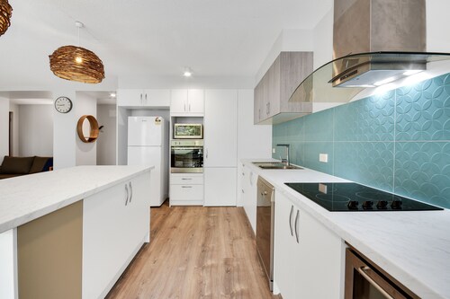 Lahaina Apartments