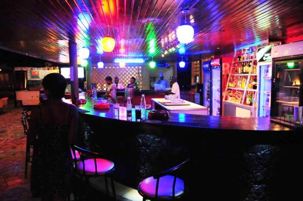 Hotel Bar