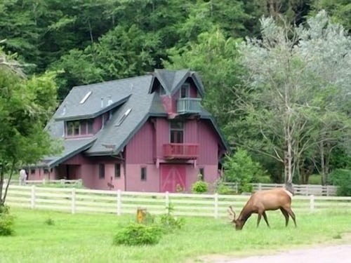 Contemporary Farmhouse at Redwood National Park