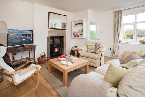 Mona's Cottage - Brand New Luxury Holiday Cottage ideal for couples and families