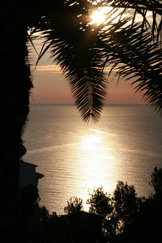 Fantastique finca avec une vue magnifique sur la mer, grande piscine, beaucoup d'espace, Weber BBC
