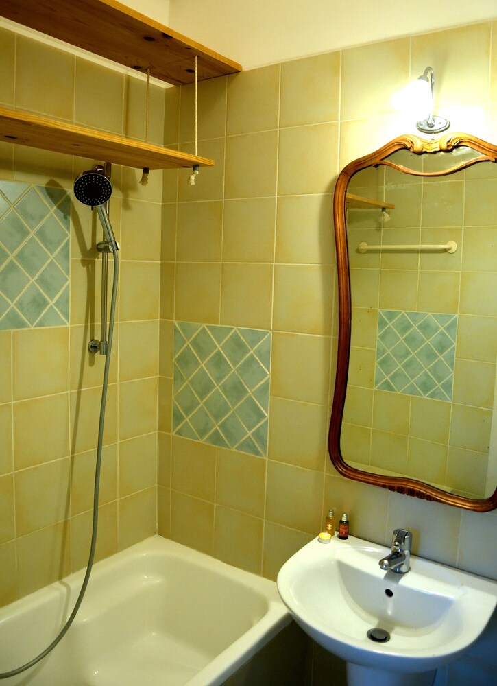 Apartment - Bathroom