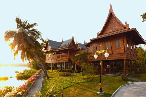 เรือนเครือวัลย์ ริเวอร์ไซด์ รีสอร์ท & สปา