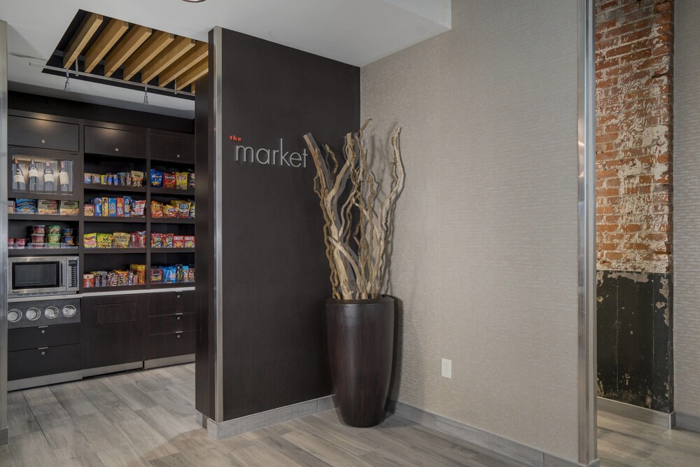 Snack Bar
