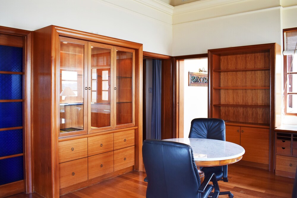 In-Room Business Center