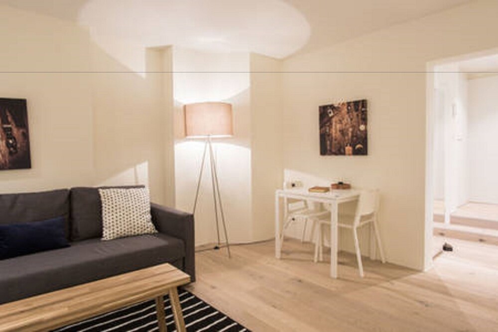 Zimmer (Dufour - City Center Studio)