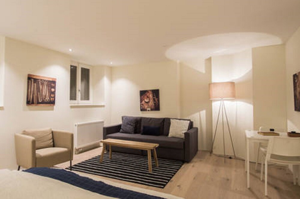 Zimmer (Dufour - City Center Studio)