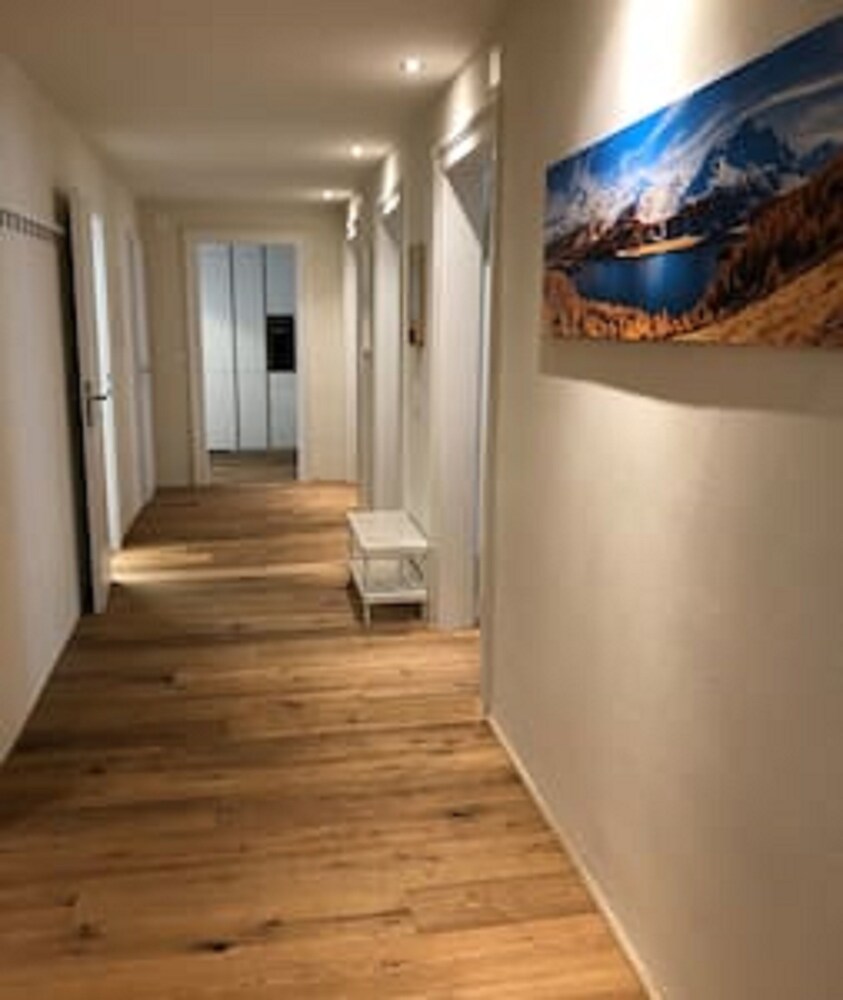 Zimmer (Weisshorn 2, 3 Bedroom Apartment)