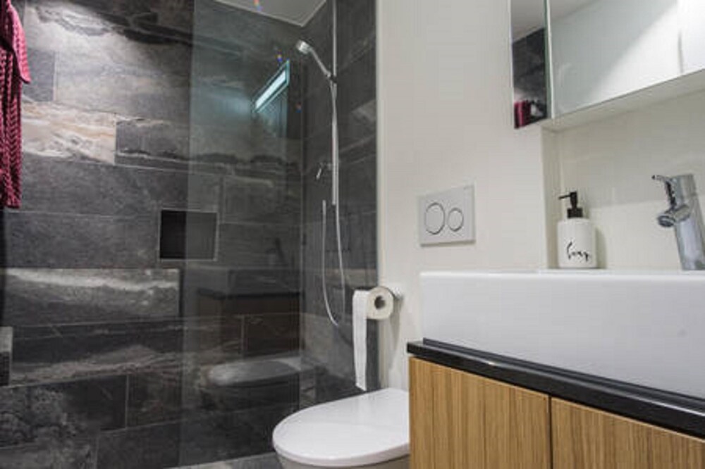 Badezimmer (Dufour - City Center Studio)