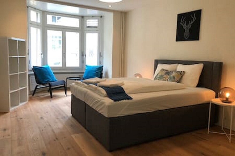 Zimmer (Weisshorn 2, 3 Bedroom Apartment)