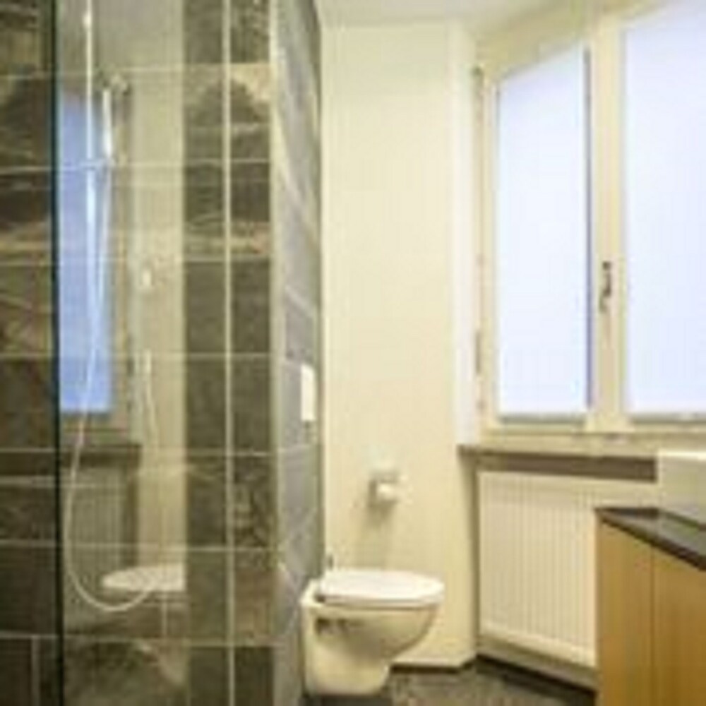 Badezimmer (Weisshorn, 3 Bedroom Apartment)