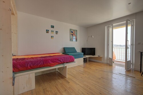 Vue mer-Appartement St Jean de Luz 1ère ligne sur l’océan-Déco contemporaine