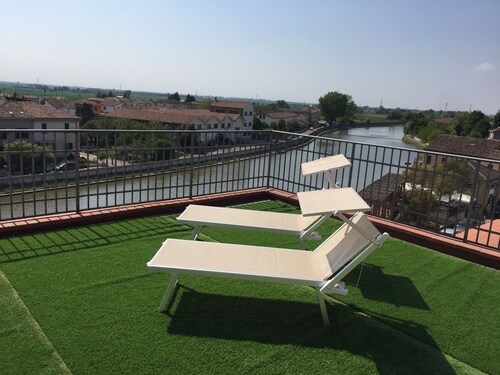 Apartment with terrace on the Po river - Fenicottero
