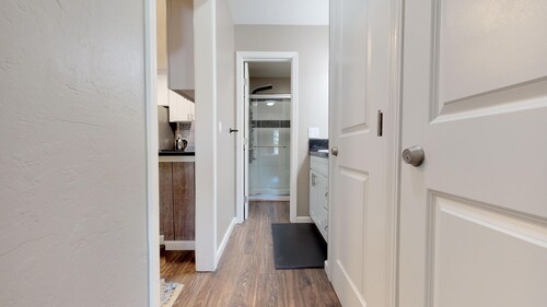 Chamonix #70-Brand new remodel throughout! Walk to the lifts at Canyon Lodge!
