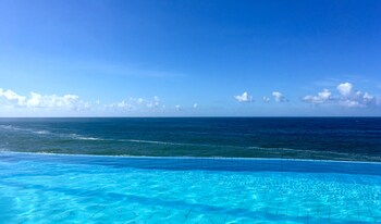 Infinity Pool