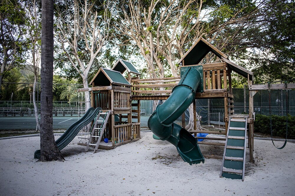 Area giochi per bambini (all'aperto)