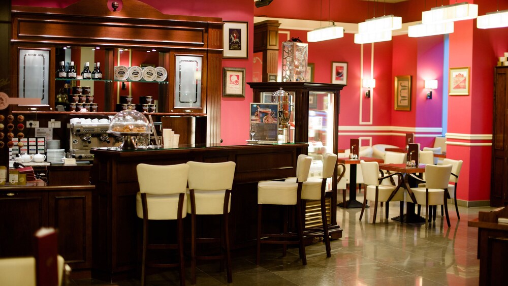 Hotel Lounge