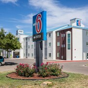 The 10 Best Hotels in Roswell for 2018 | Expedia
