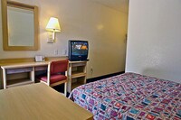 Standard Room, 1 Queen Bed, Smoking