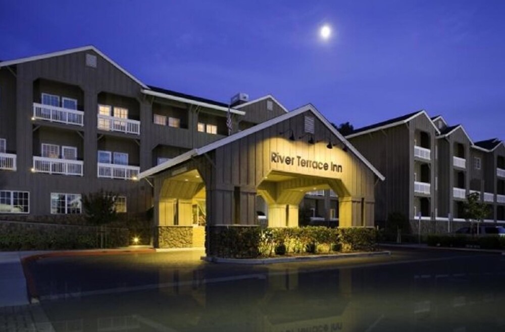 Hotel Front - Evening/Night