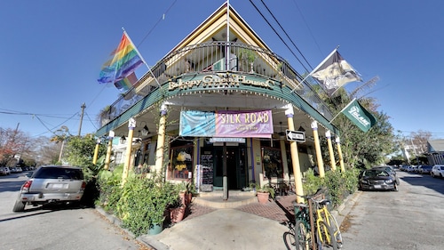 Balcony Guest House